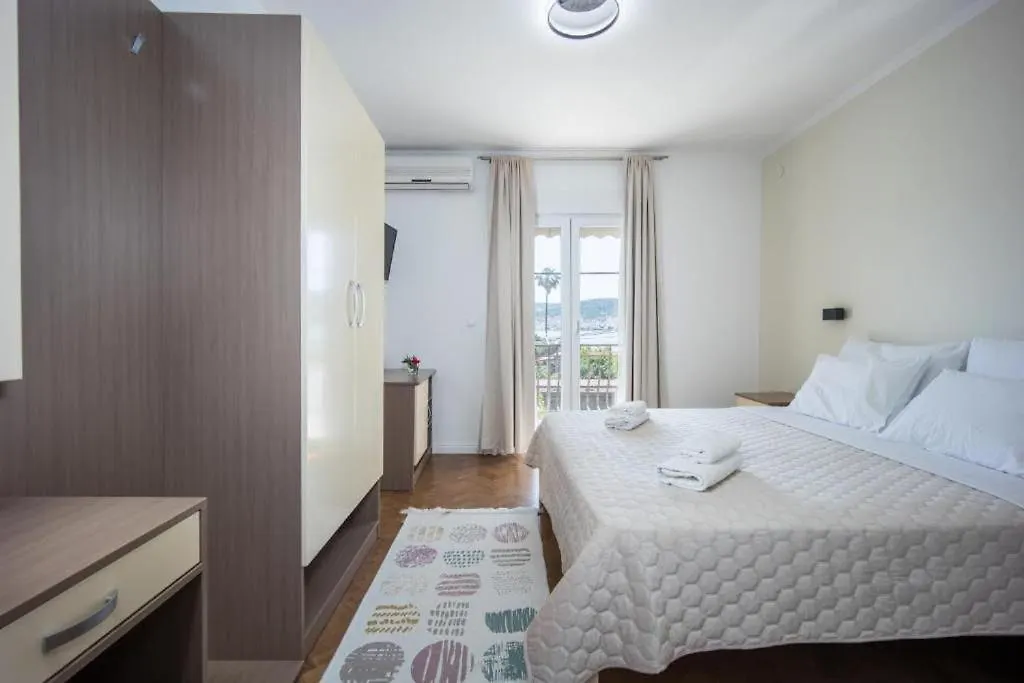 Villa Marija Trogir 3*,
