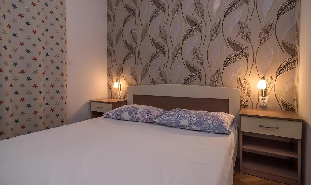 Villa Marija Trogir 3*,  Croatia
